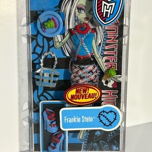 Monster High Frankie Stein Doll Outfit - Brand new - Blue and Black MIB 2011